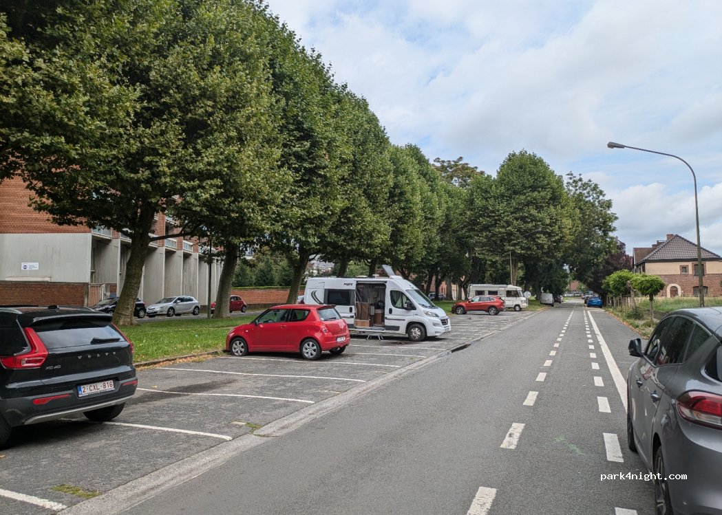(7000) Mons - 56 Rue de l'Epargne — foto