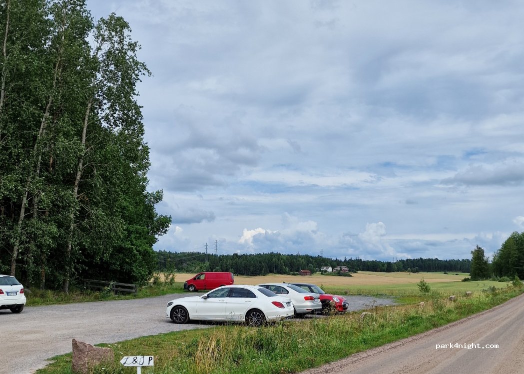 (21410) - 98 Vanha Härkätie — foto 2