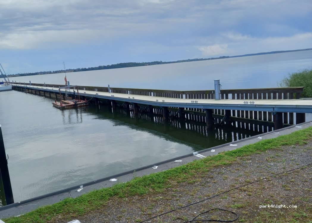 Stellplatz Yachthafen Schwedenschanze — foto
