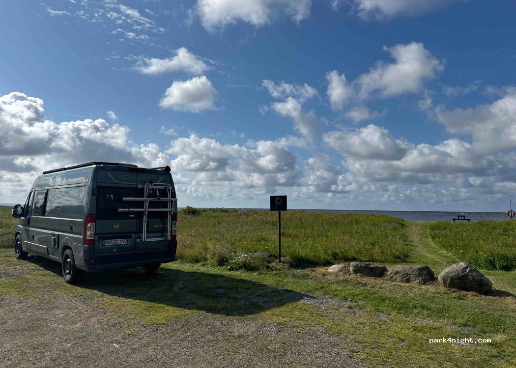 (311 91) Skogstorp - Unnamed Road — foto