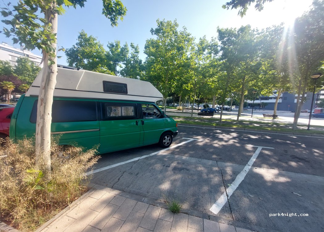 (50014) Zaragoza - 35 Paseo de Longares — foto