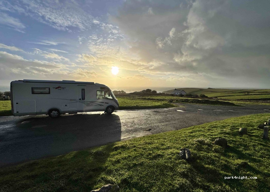 (TR12 7NT) Helston - Unnamed Road — foto