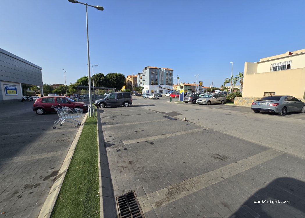 (11300) La Línea de la Concepción - 166 Calle Cartagena — foto