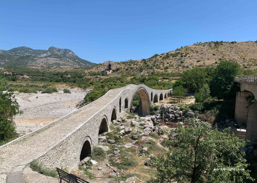 () Boks - New Bridge — foto