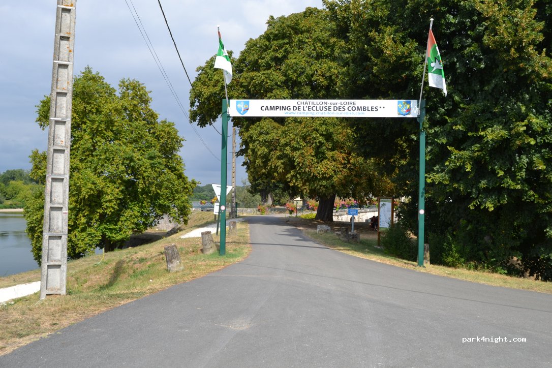 Camping municipal des Combles — foto