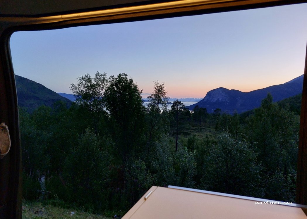 () Ulvik - E6 — foto