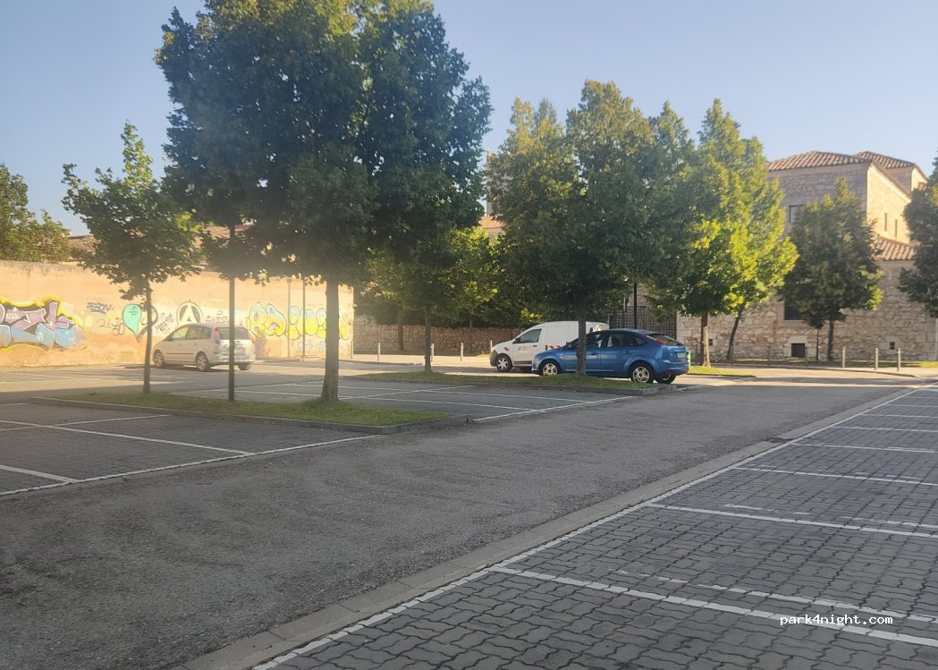 (09001) Burgos - Unnamed Road — foto