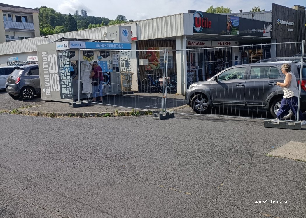 (15000) Aurillac - 54T Avenue Jean Baptiste Veyre — foto