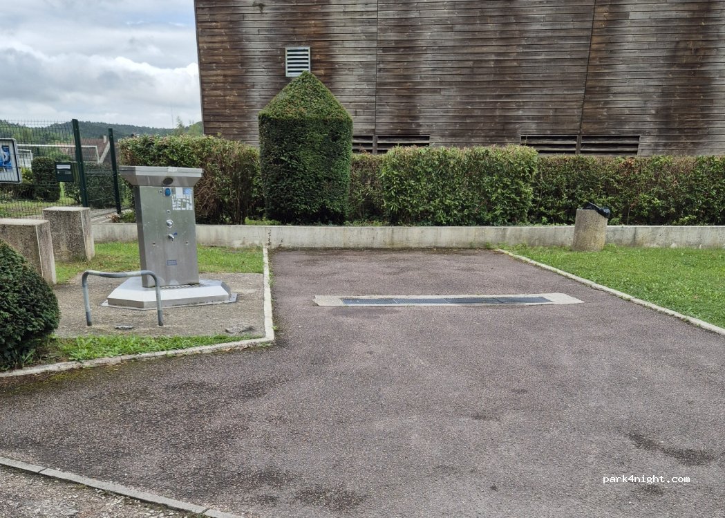 (10340) Les Riceys - RUE DU PARC ST VINCENT — foto