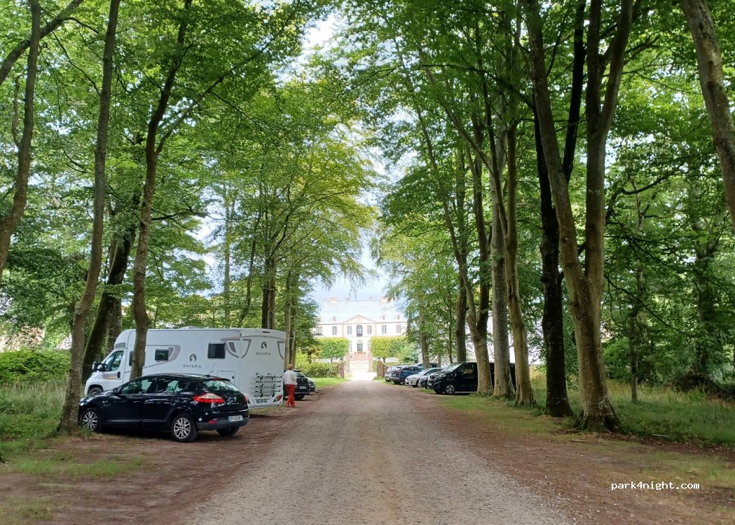 (50330) Carneville - 3 Le Château de Carneville — foto