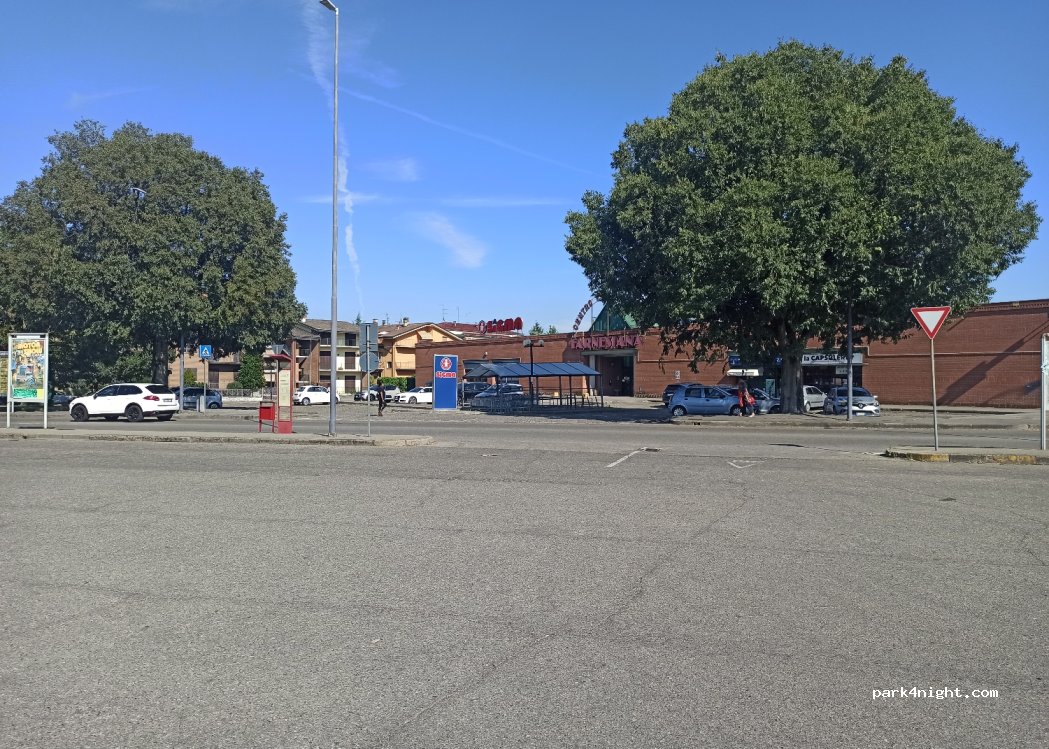 (29122) Piacenza - Via Caduti sul Lavoro — foto 3