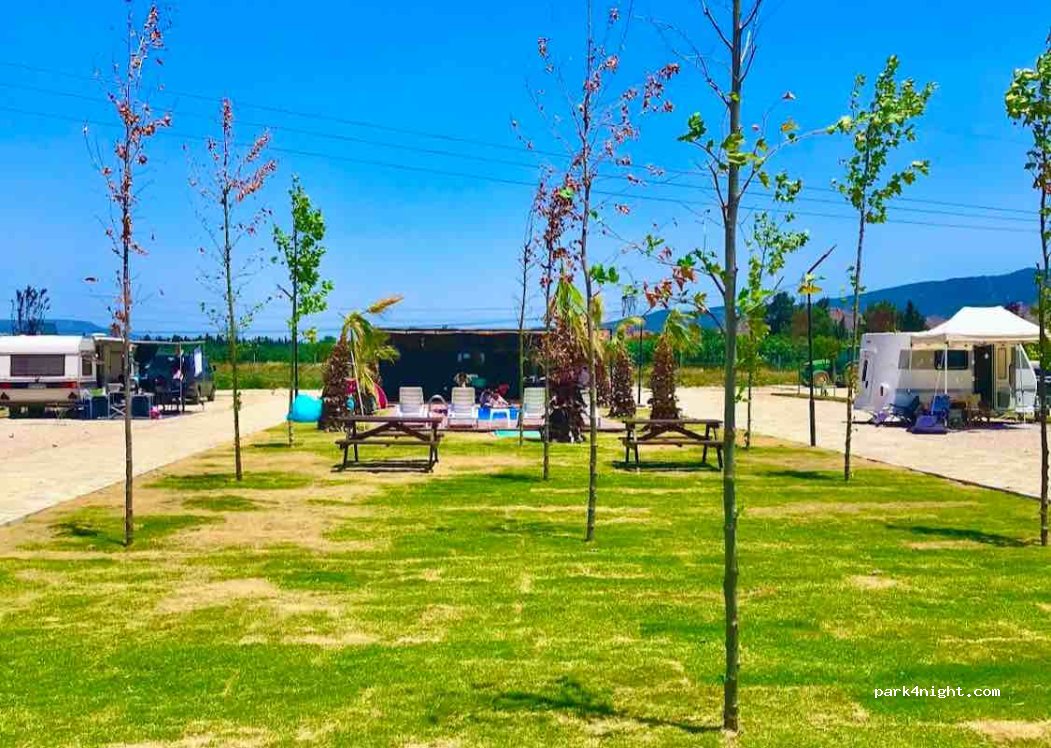 Kaya Oasis Karavan Park — foto 2