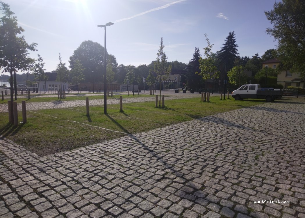 (430 01) Chomutov - Maroldova — foto