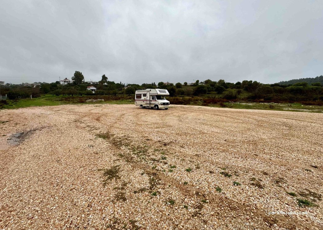 (630 88) Nikiti - Unnamed Road — foto
