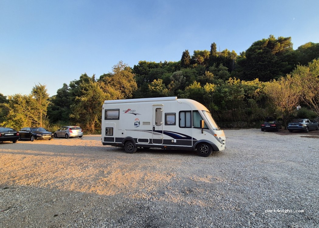 (85300) Petrovac - Unnamed Road — foto