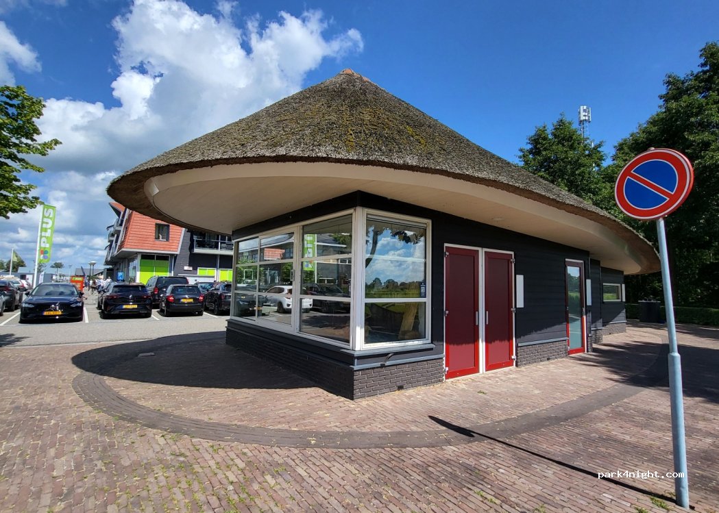 (8355 CZ) Giethoorn - 8 Eendrachtsplein — foto