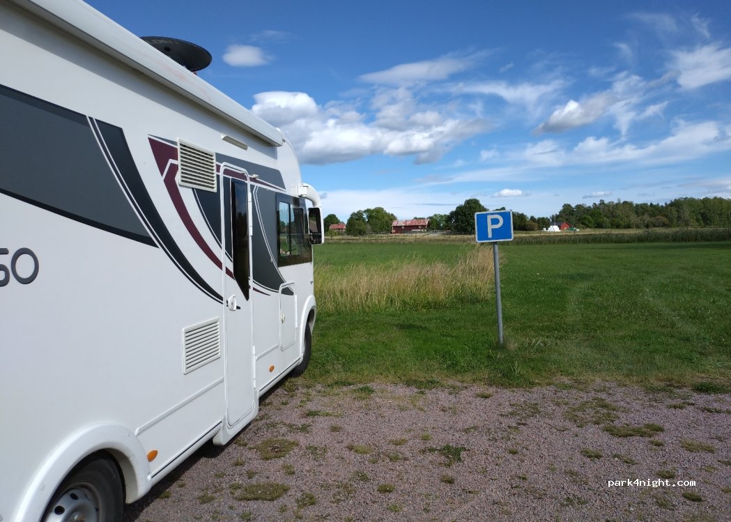 (747 91) Söderby - Unnamed Road — foto