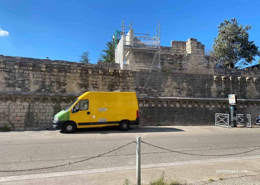 (84000) Avignon - 1461 Boulevard Saint-Roch — foto 3