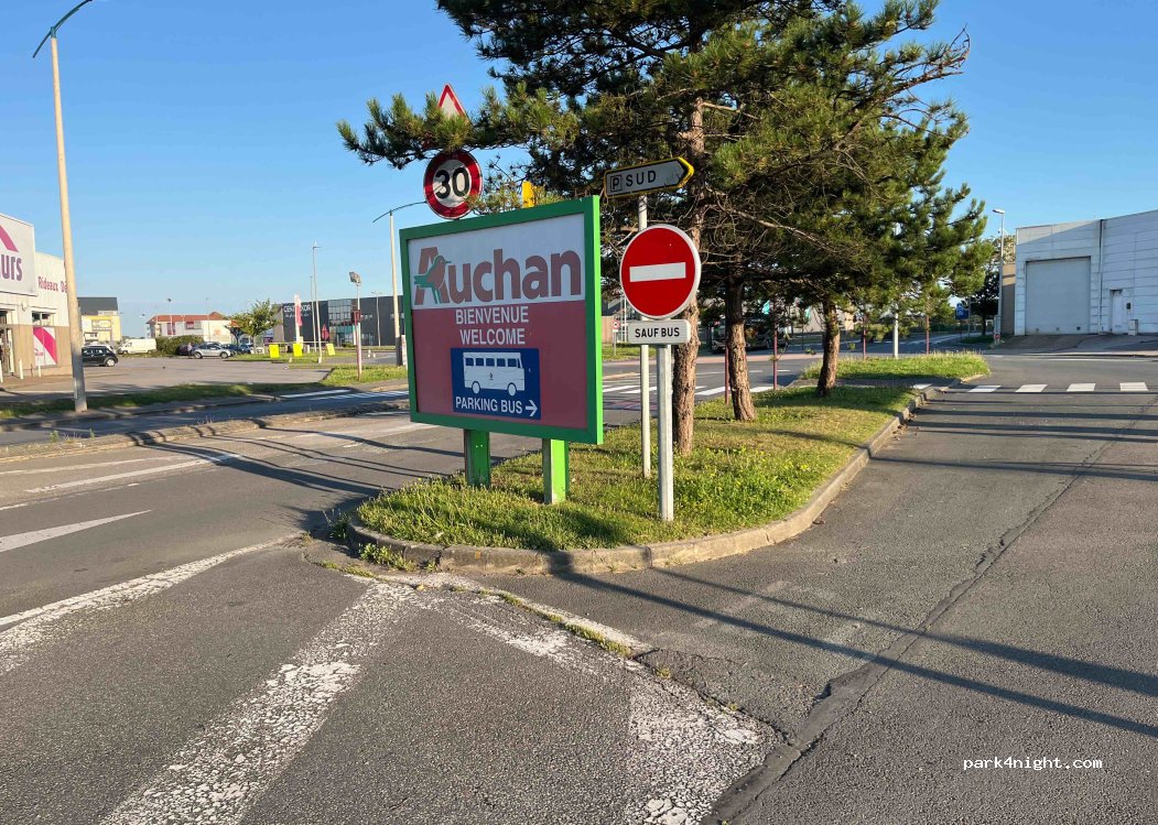 (62100) Calais - Unnamed Road — foto