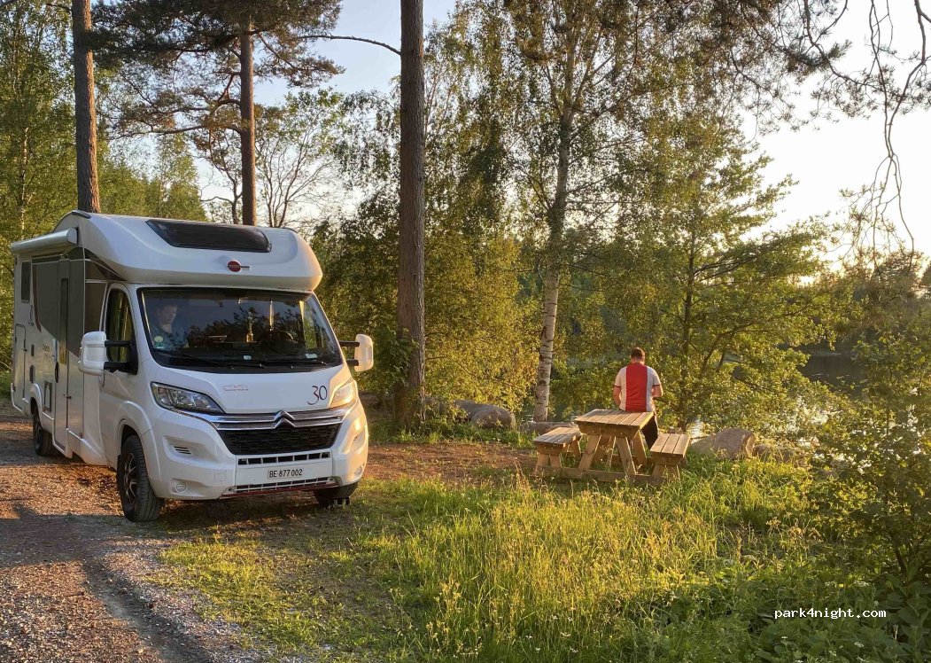 (666 91) Barkerud - Unnamed Road — foto