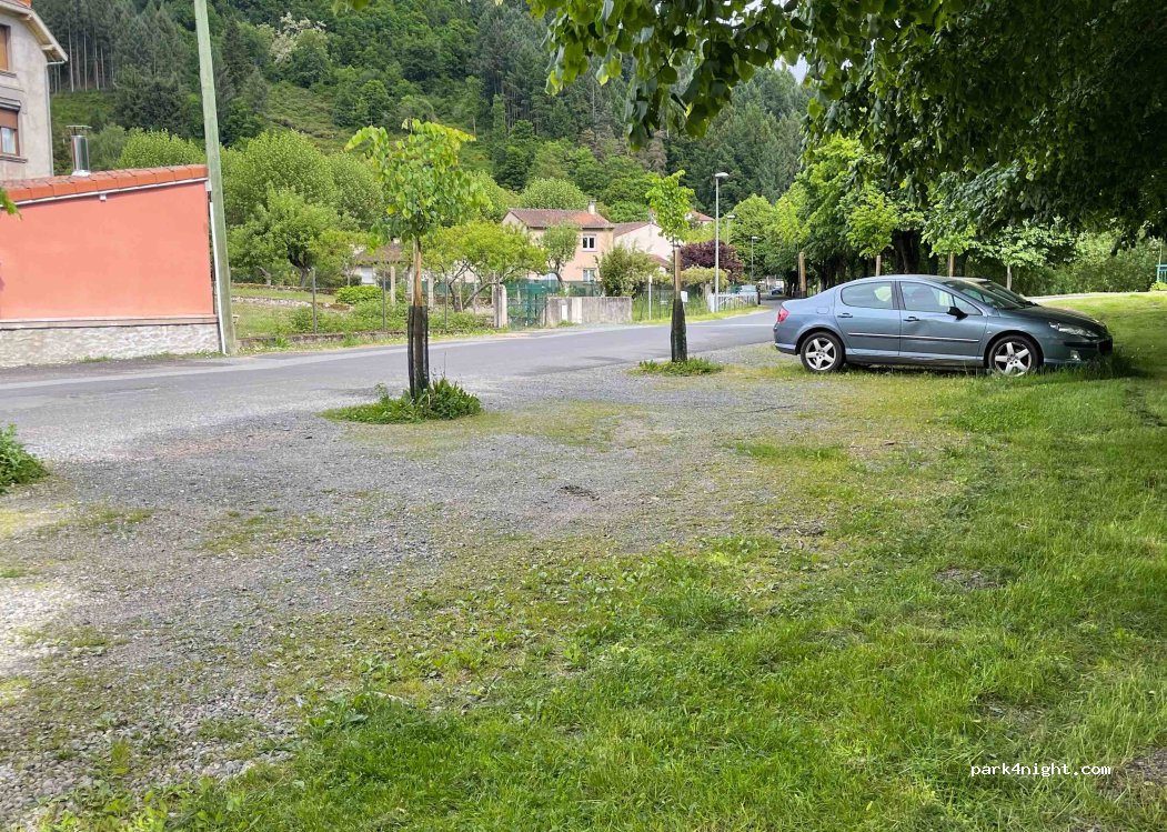 (63290) Châteldon - 2 Rue du Stade — foto 4