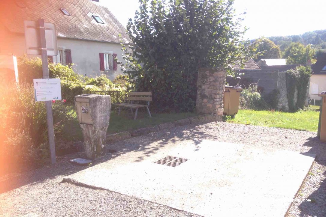 (58370) Larochemillay - Le Bourg — foto 2