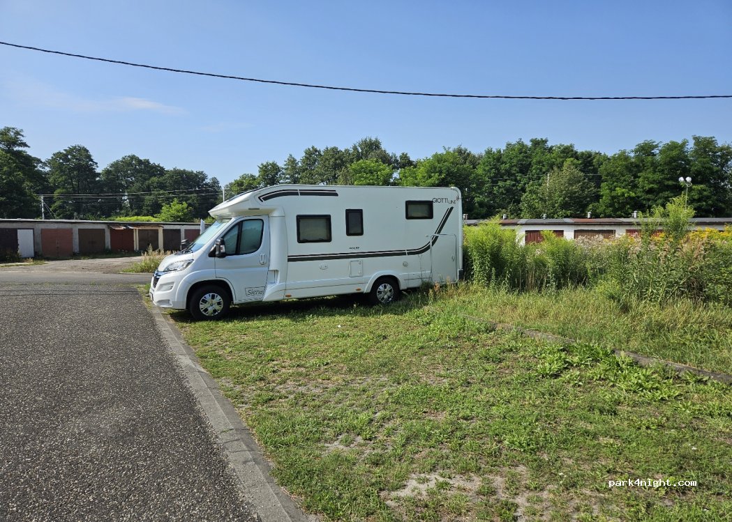 (47-330) Zdzieszowice - 14 Rozwadzka — foto