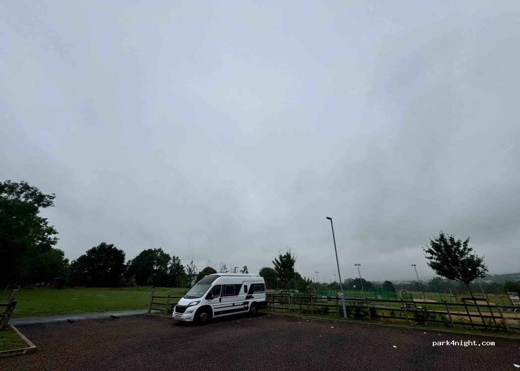 (GL54 5BE) Winchcombe - 1 Chedworth Drive — foto