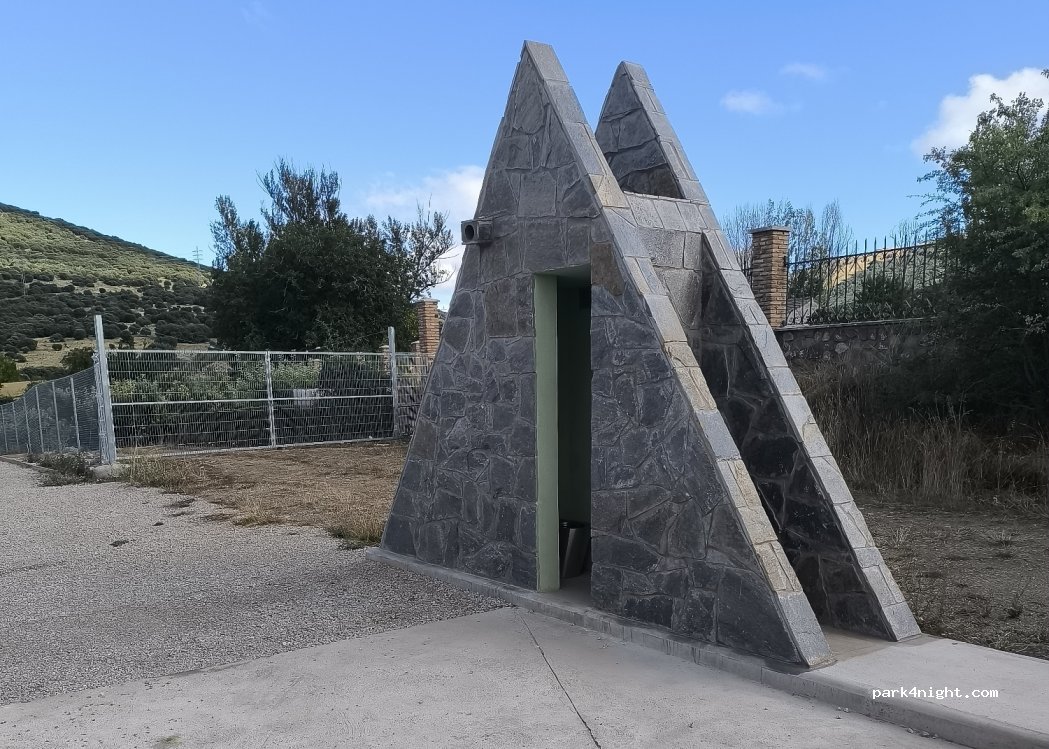 Área de Autocaravanas de Molino de Almagre — foto 2