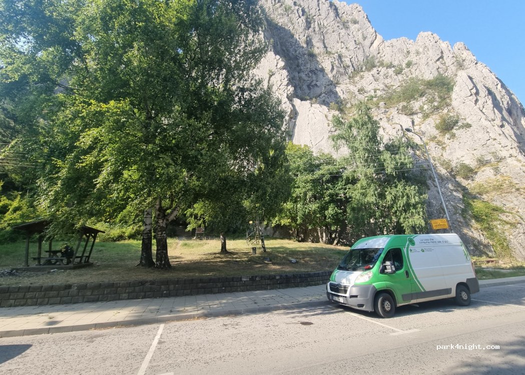 (3042) Zgorigrad - 1002 — foto