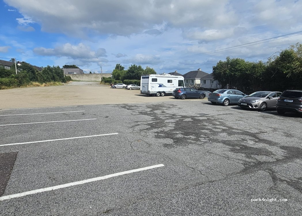 (V93 FX64) Kenmare - 1 Sunnyhill Grove — foto