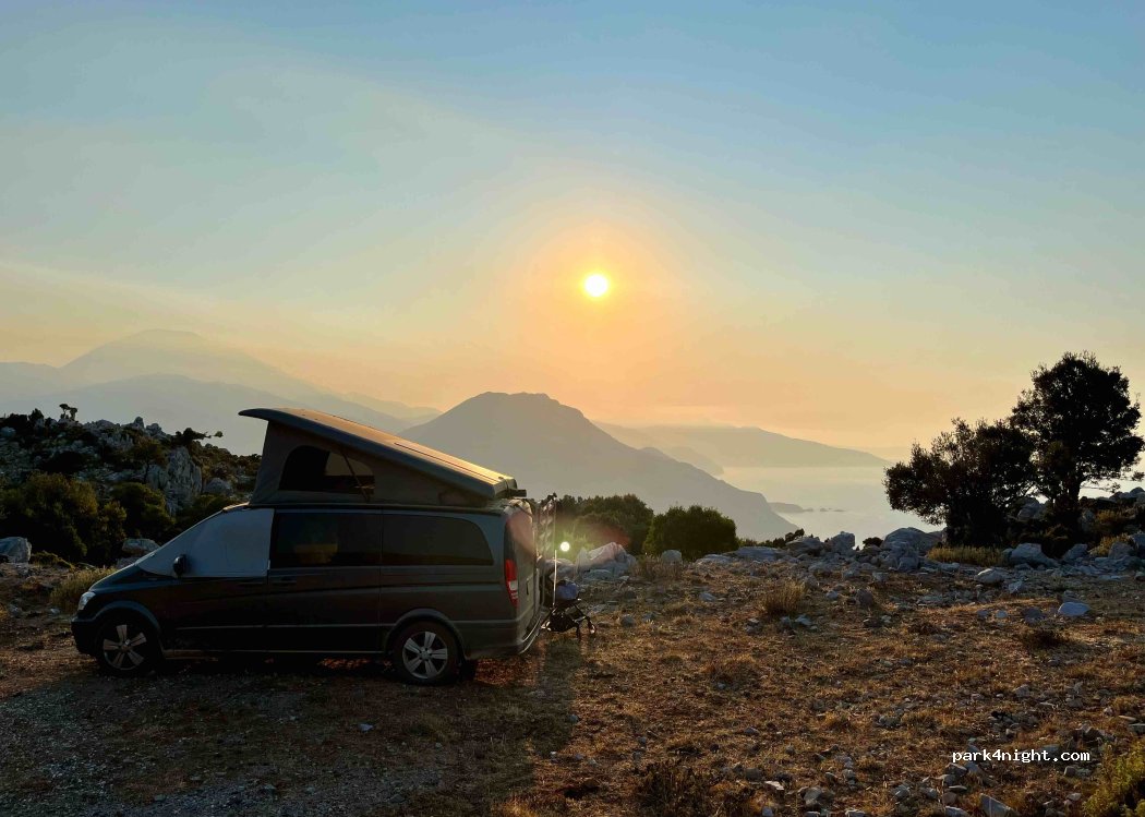 (340 14) Κύμη - — foto