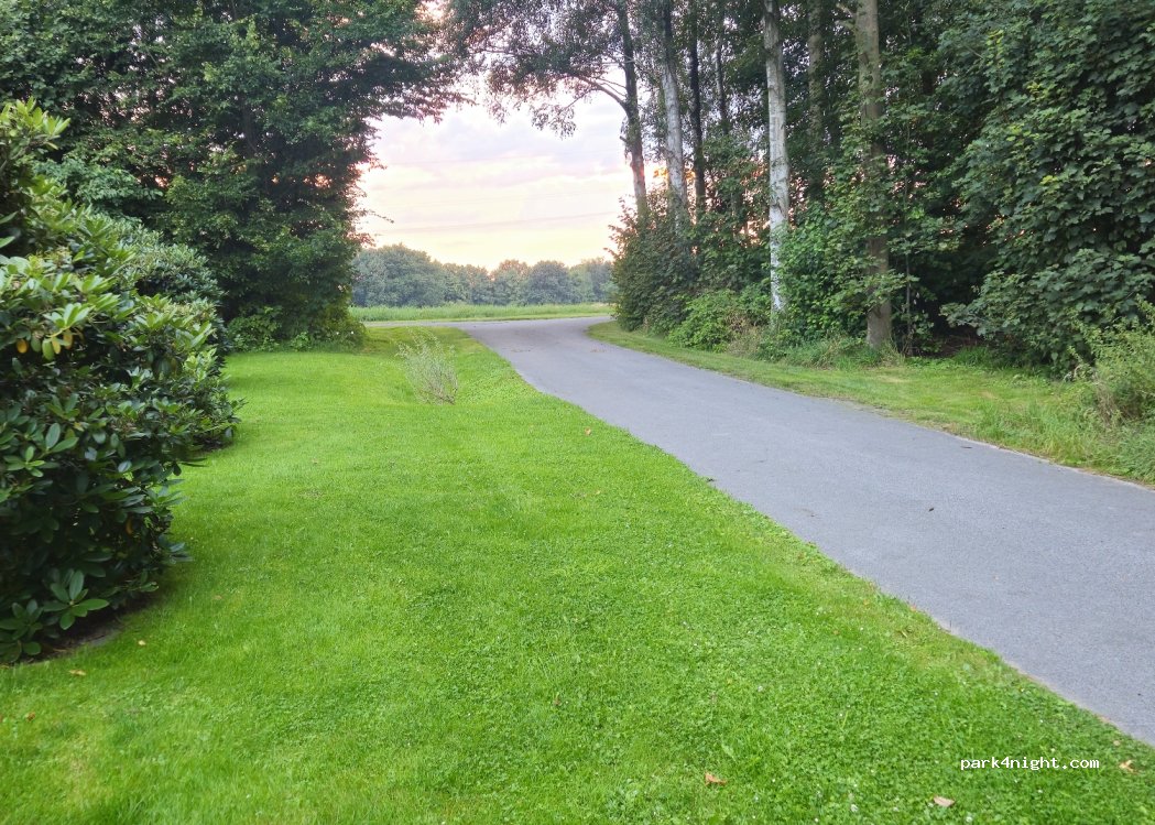(32130) Enger - 2 Lütkeböhlweg — foto