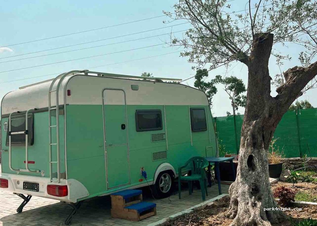 Caravan parking by Atlantid — foto 2
