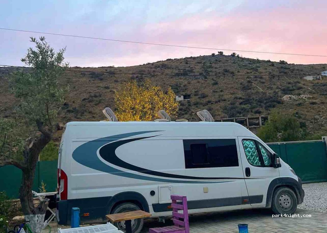 Caravan parking by Atlantid — foto 3