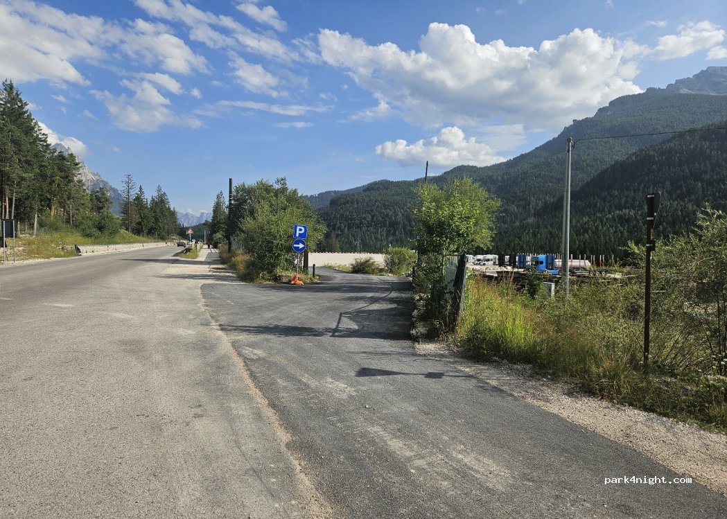 (32043) Cortina d'Ampezzo - Unnamed Road — foto 4