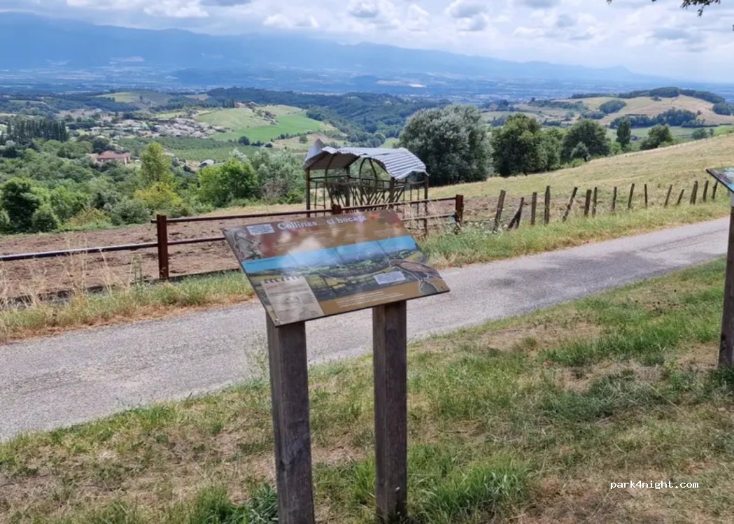 (26750) Geyssans - Le Château Ouest — foto