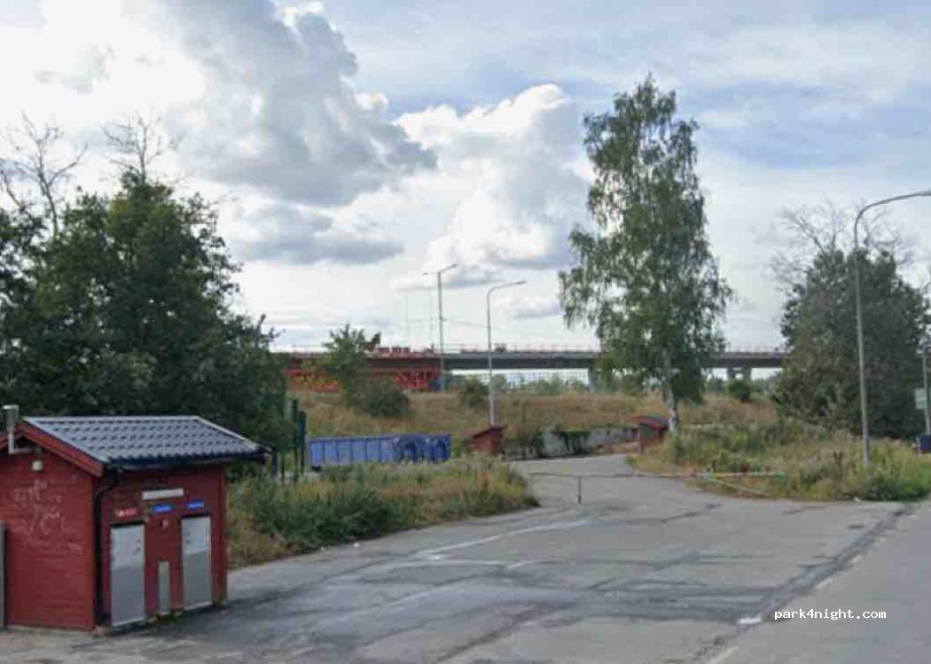 (172 37) Sundbyberg - 132 Järnvägsgatan — foto