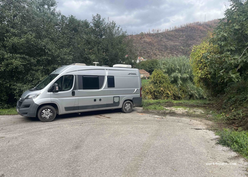 (3305) Pomares - Unnamed Road — foto