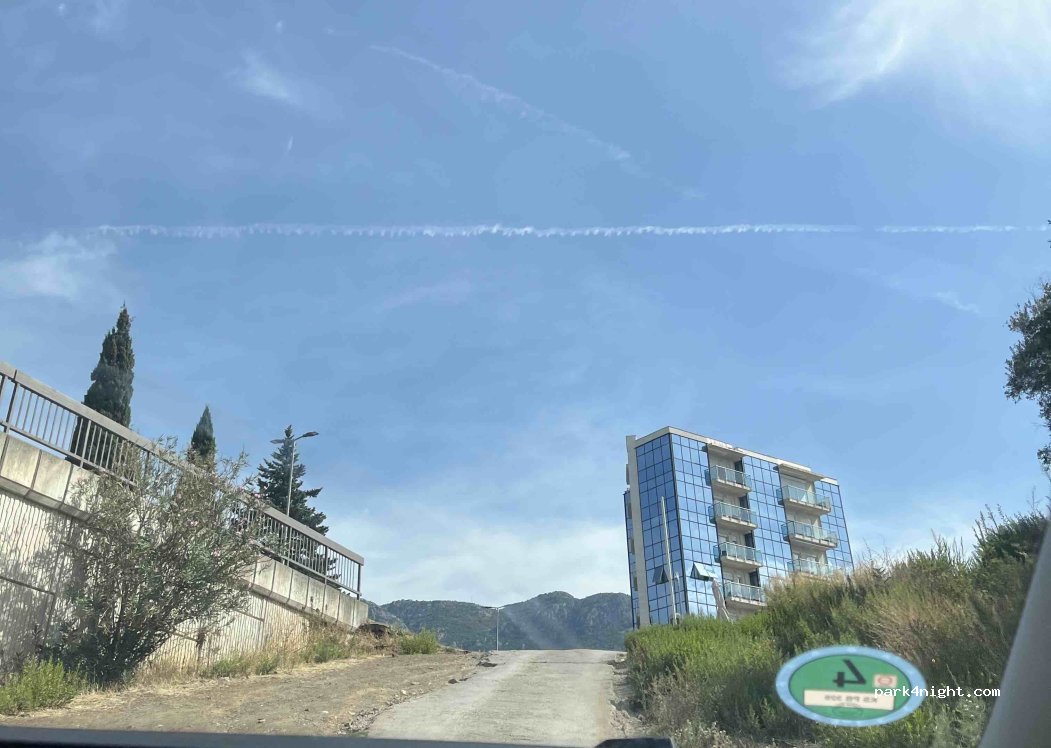 (85316) Bečići - E65 — foto 3