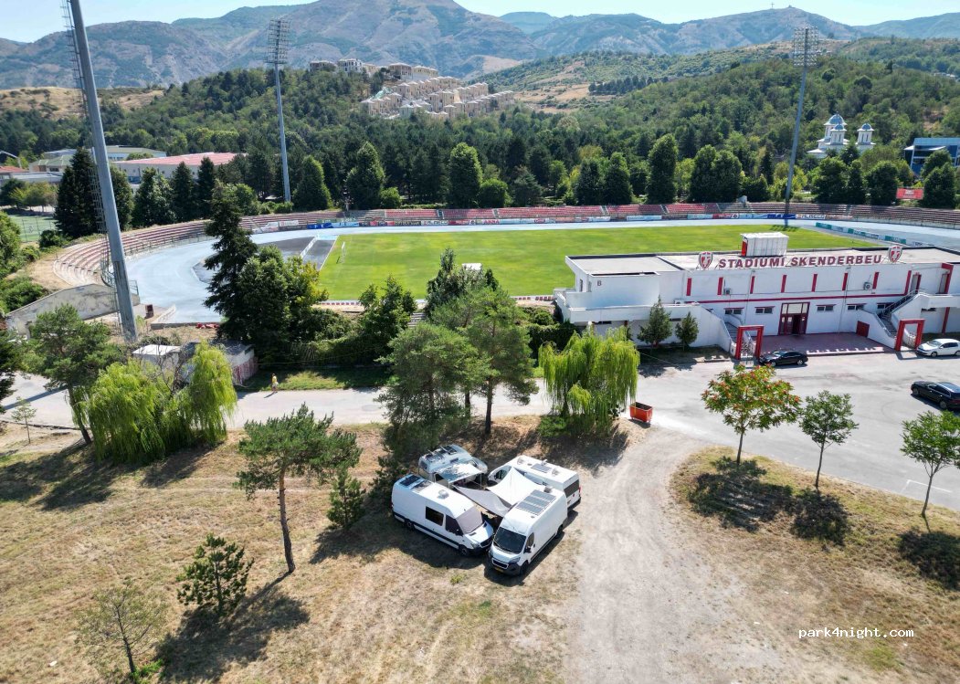 (7001) Korçë - 1 Rruga Kristaq Papargjiri — foto