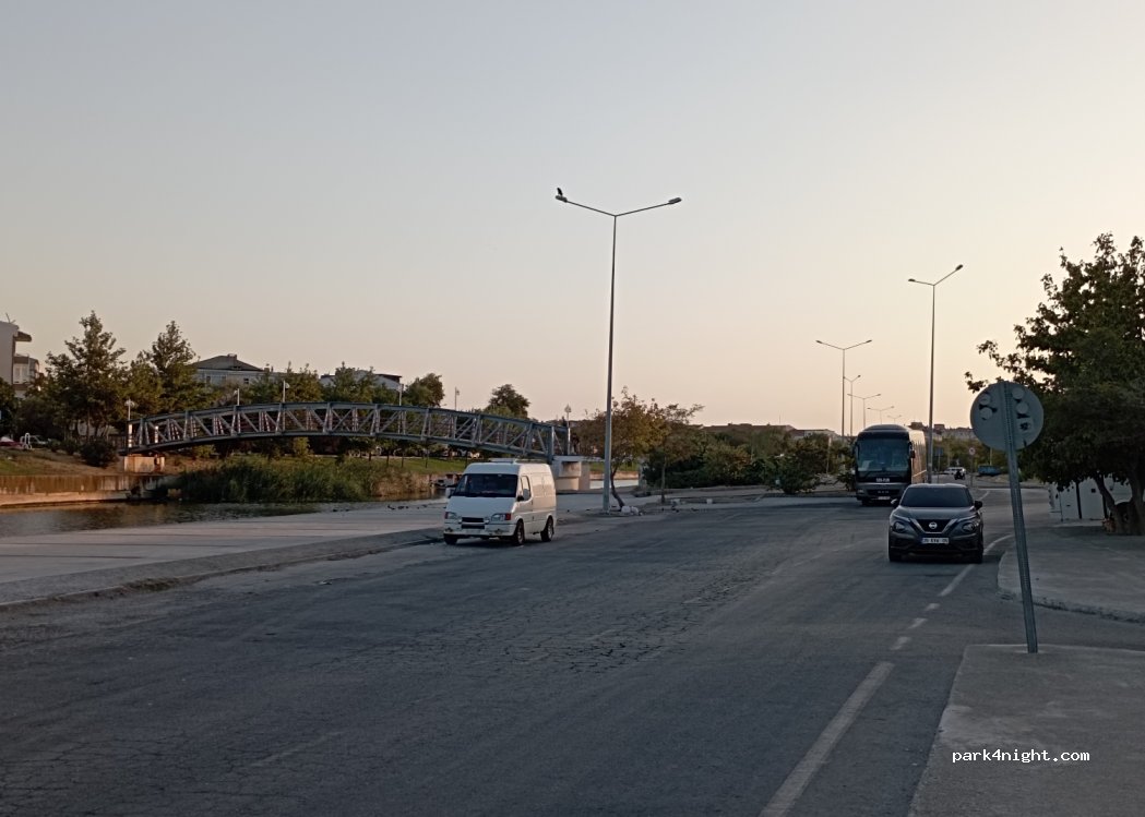 (17000) Merkez - Setboyu Caddesi — foto
