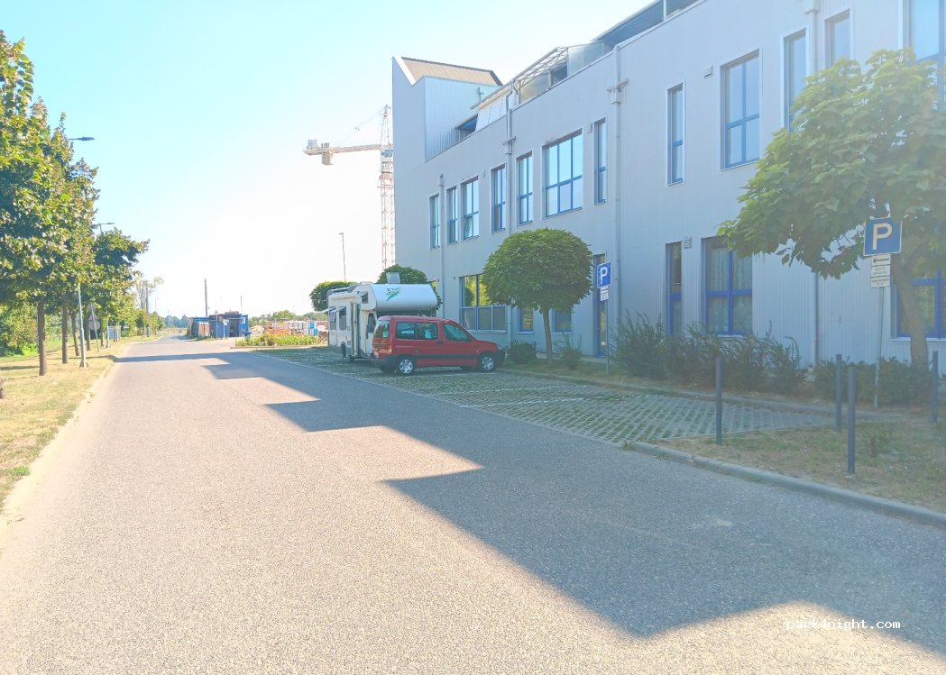 (4225) Debrecen - 9 Szentgyörgyfalvi út — foto