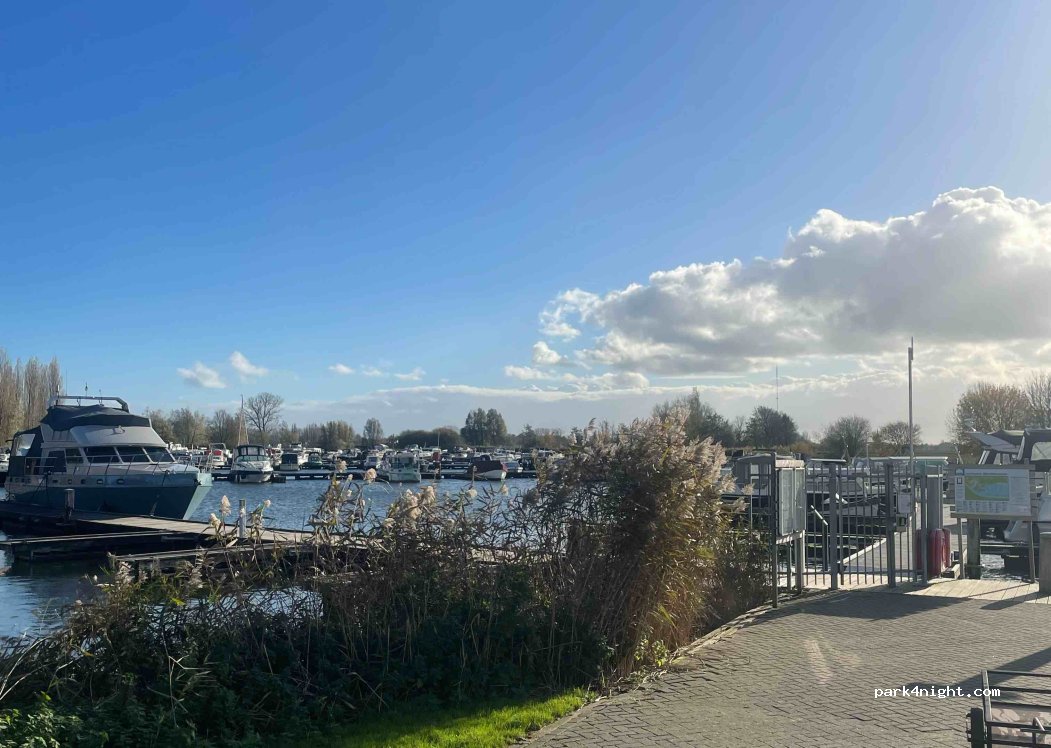 Camperplaats Jachthaven Marnemoende — foto 3