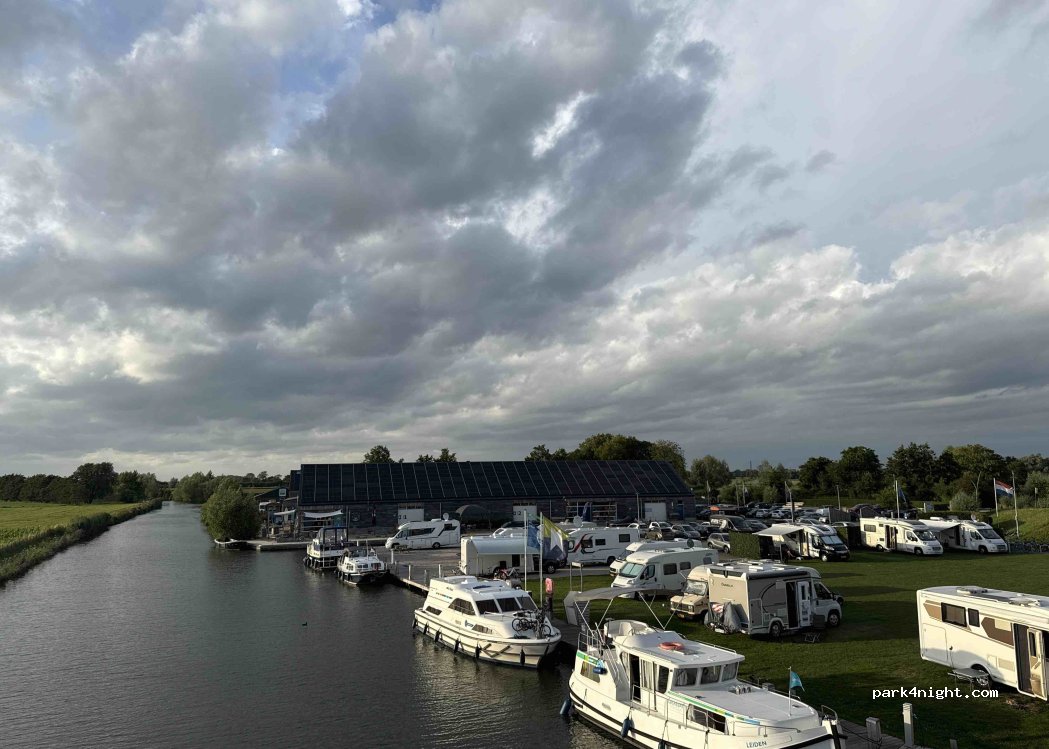 Camperplaats Jachthaven Marnemoende — foto 5