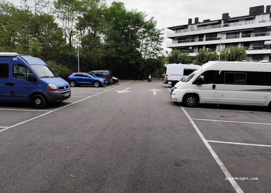 (20180) Oiartzun - 902 Rafael Pikabea Etorbidea — foto 2