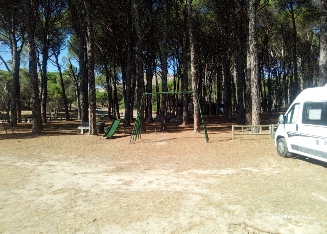 (28640) Cadalso de los Vidrios - Unnamed Road — foto