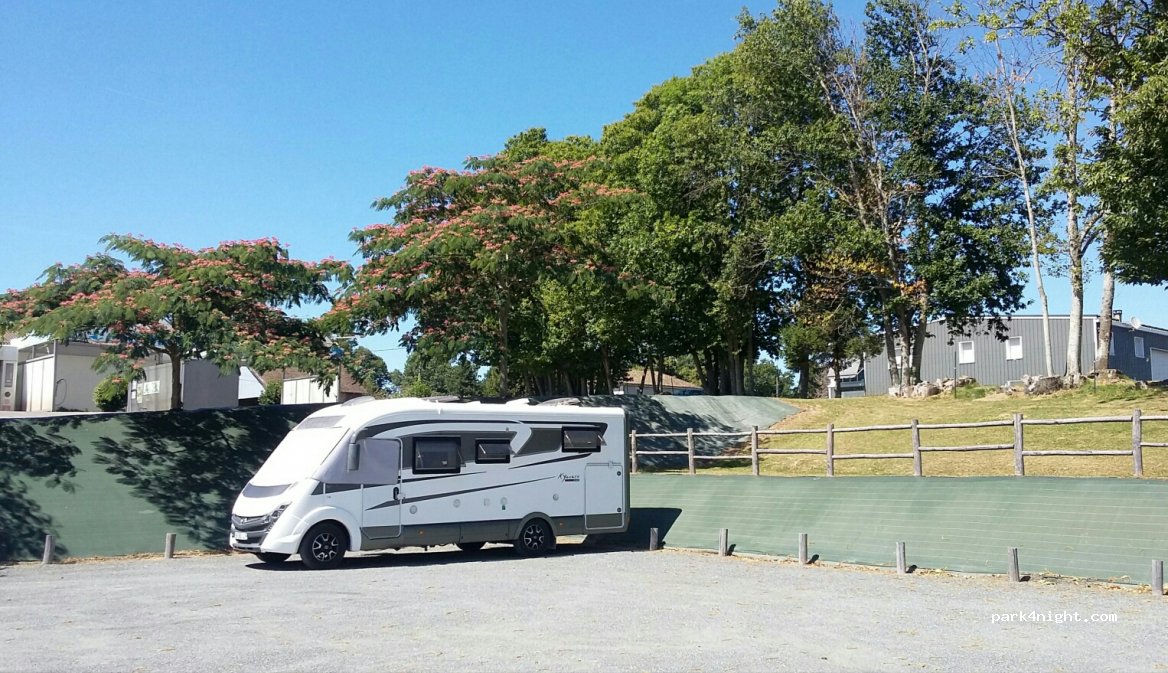 Aire de camping-cars Châlus — foto