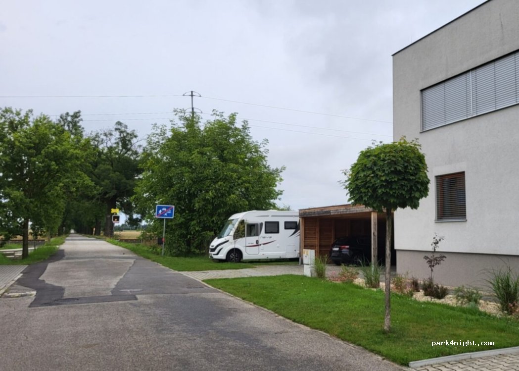(747 22)  - Pod Moravcem — foto