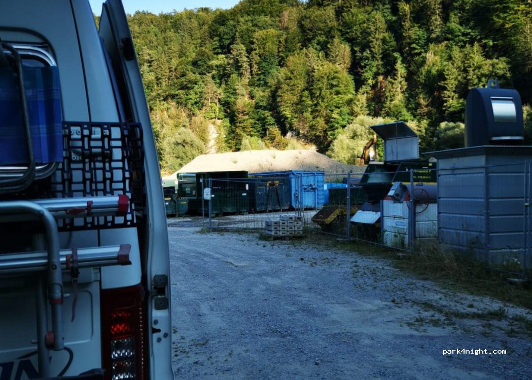 (1700) Fribourg - 8 Route de la Pisciculture — foto